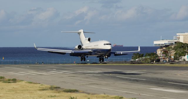 Boeing 727-100 (VP-BAP)