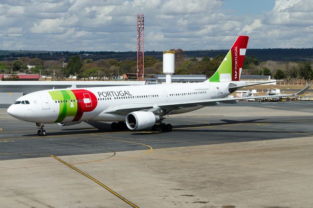 Airbus A330-300 (CS-TON) - Just arriving from the 9 hour flight from LIS.