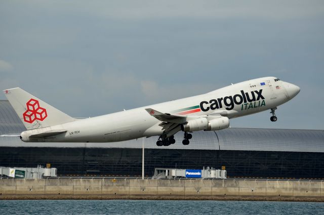 Boeing 747-400 (LX-TCV)