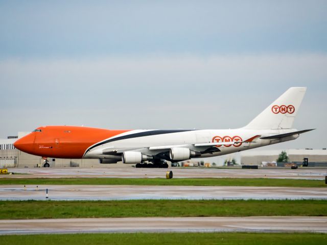 Boeing 747-400 —