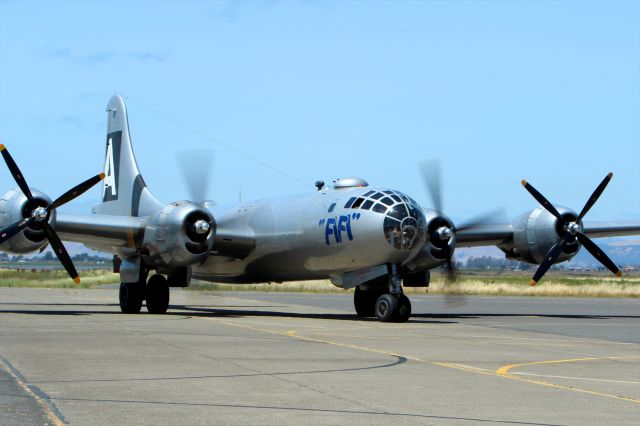 Boeing B-29 Superfortress (N529B)