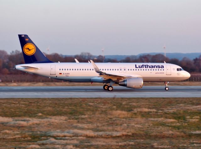 Airbus A320 (D-AIUS)