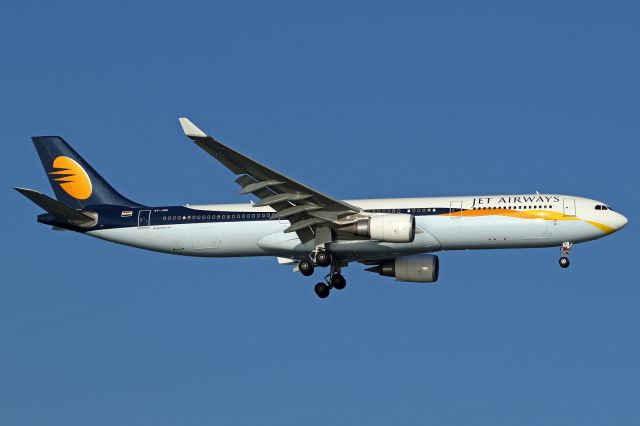 Airbus A330-300 (VT-JWS)