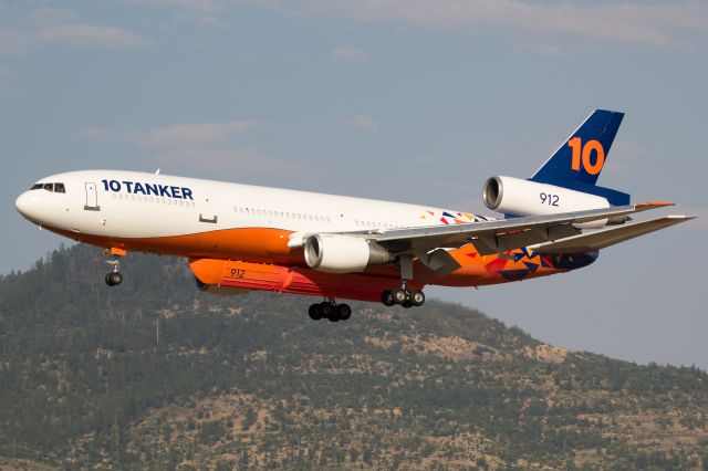 McDonnell Douglas DC-10 (N522AX)