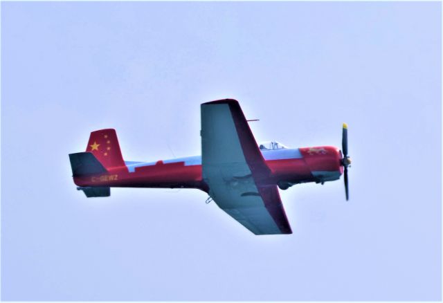 C-GEWZ — - C-GEWZ Nanchang JC6-A Survolant le fleuve St-Laurent QC. à Lavaltrie le 29-08-2023 à 12:24
