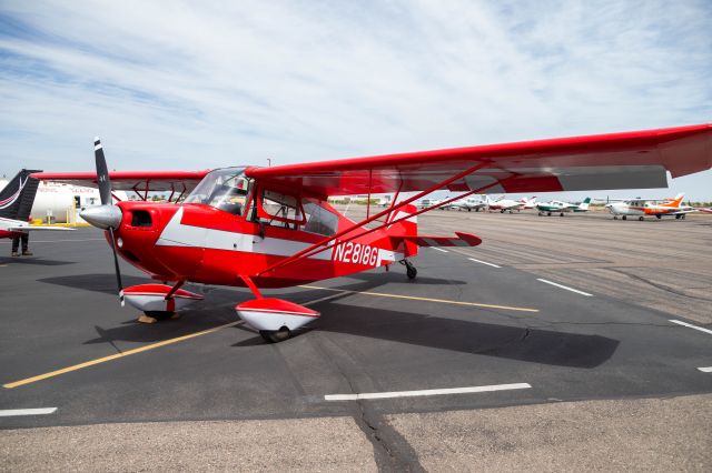 CHAMPION Tri-Traveler (N2818G)