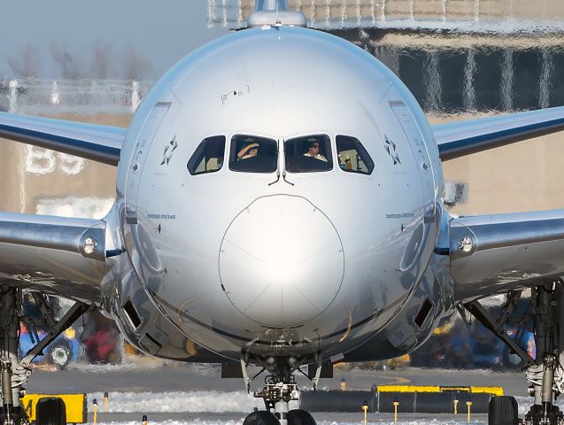 BOEING 787-10 Dreamliner (N17017) - UAL 3814 Heavy, a Boeing 787-10 Dream Liner, arriving in Cleveland, Ohio with the Kansas City Chiefs on a sunny Saturday afternoon, 14 Dec 2024.