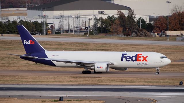 BOEING 767-300 (N125FE) - "Claudia"