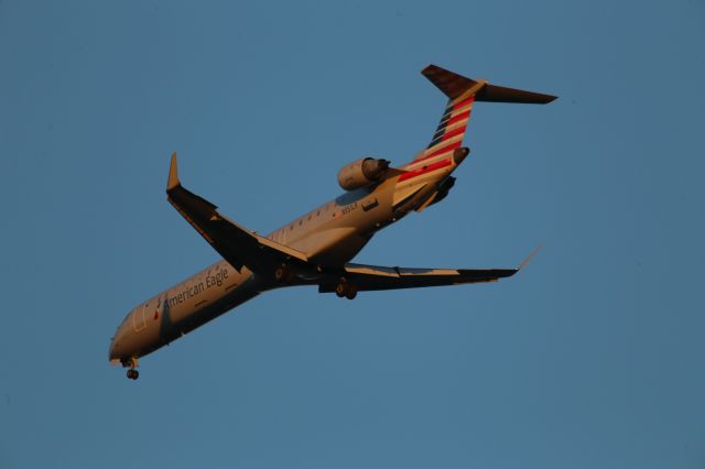 Canadair Regional Jet CRJ-900 (N951LR)