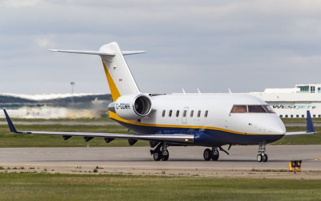 Canadair Challenger (C-GGWH)