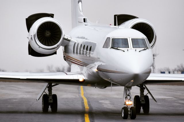 Gulfstream Aerospace Gulfstream IV (N1624K) - Privately owned Gulfstream G-IV arriving into the Buffalo Niagara International Airport FBO ramp 