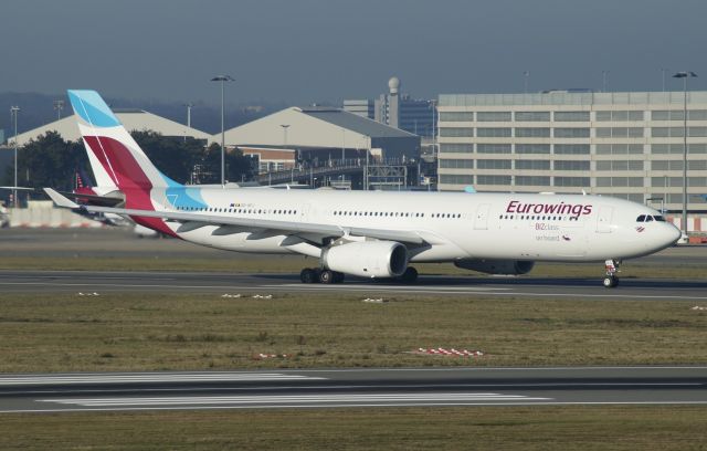 Airbus A330-300 (OO-SFJ) - Operating for Eurowings