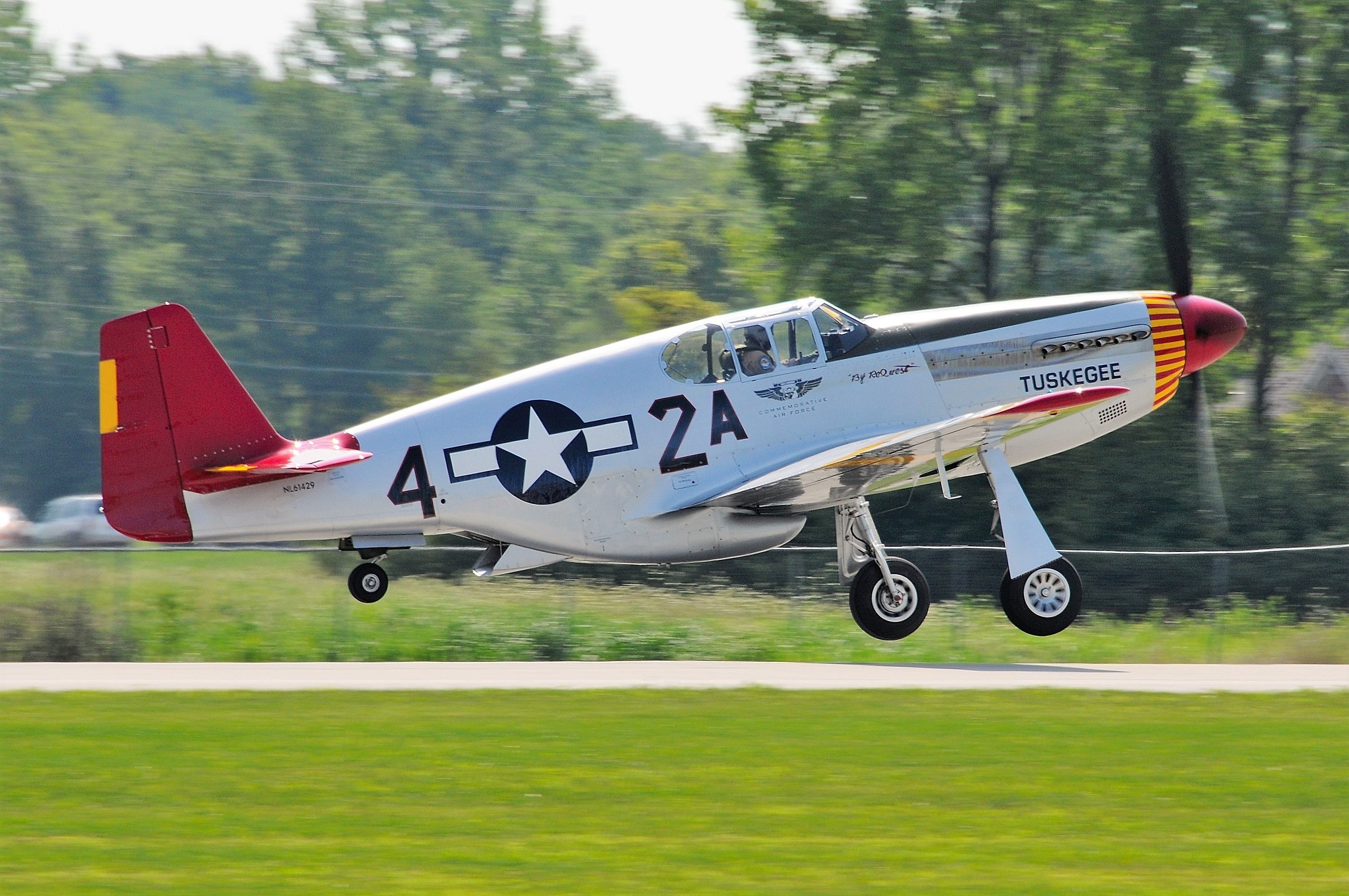 North American P-51 Mustang (NL61429)