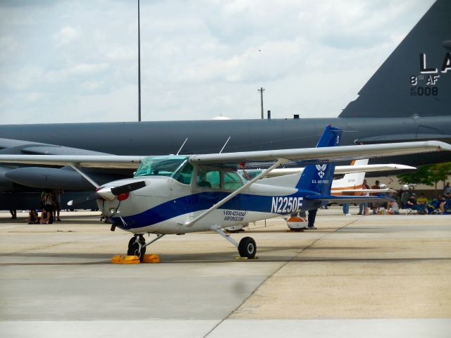 Cessna Skyhawk (N2250E)