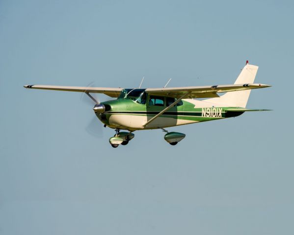 Cessna Skylane (N9101X)