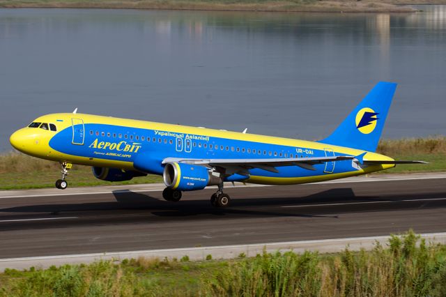 Airbus A320 (UR-DAI) - Aerosvit Airbus A320 UR-DAI