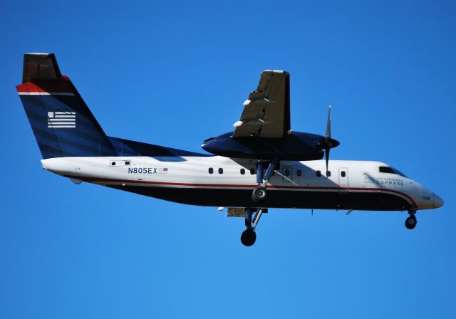 de Havilland Dash 8-200 (N850EX) - On final for runway 36R at KCLT - 11/7/14