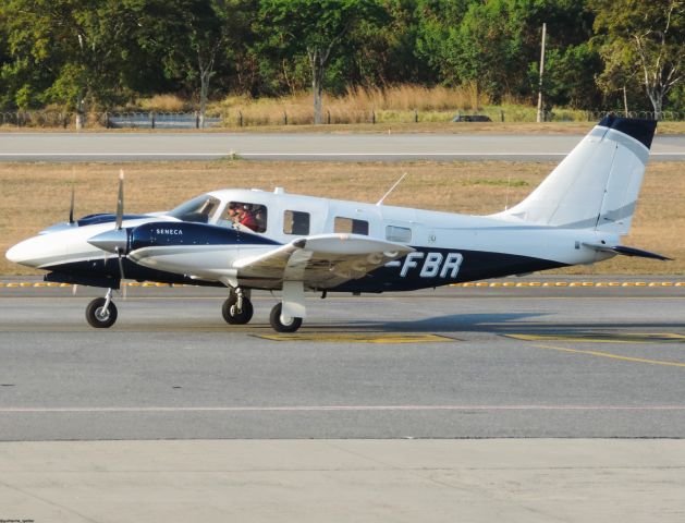 Piper Seneca (PP-FBR)