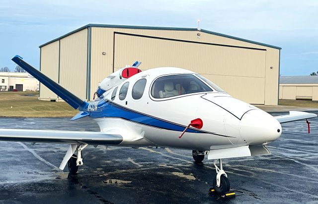 Cirrus Vision SF50 (N432VA)
