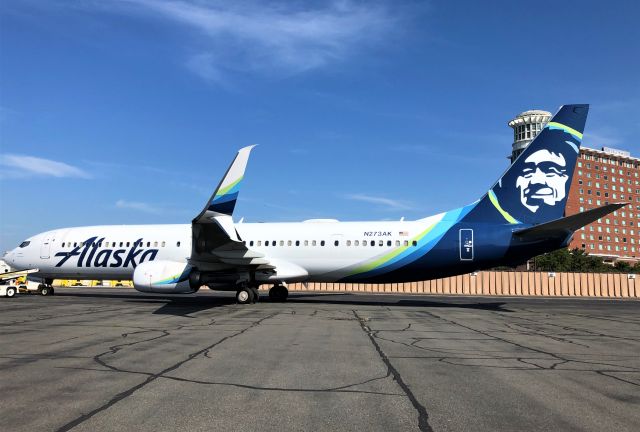 Photo of Alaska Airlines B739 (N288AK) - FlightAware