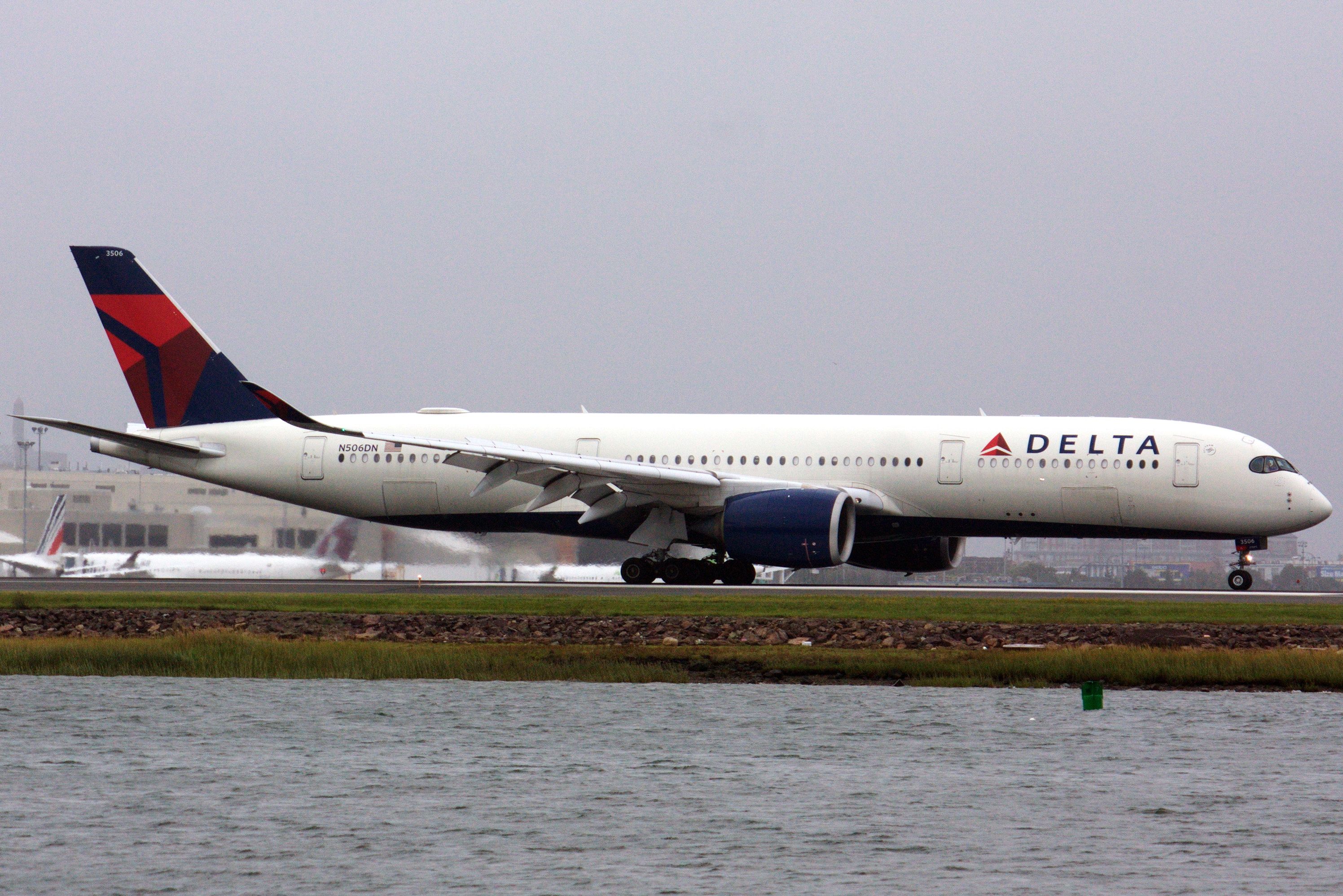 Airbus A350-900 (N506DN)