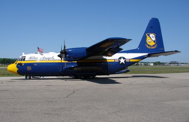 Lockheed C-130 Hercules (16-4763)