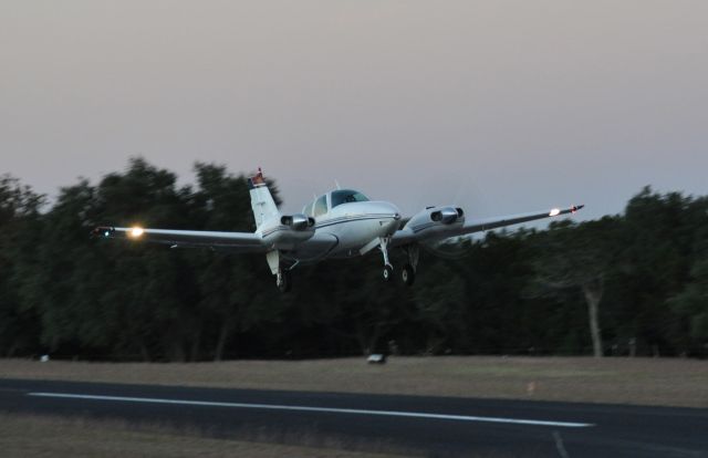 Beechcraft 55 Baron (N789RM)