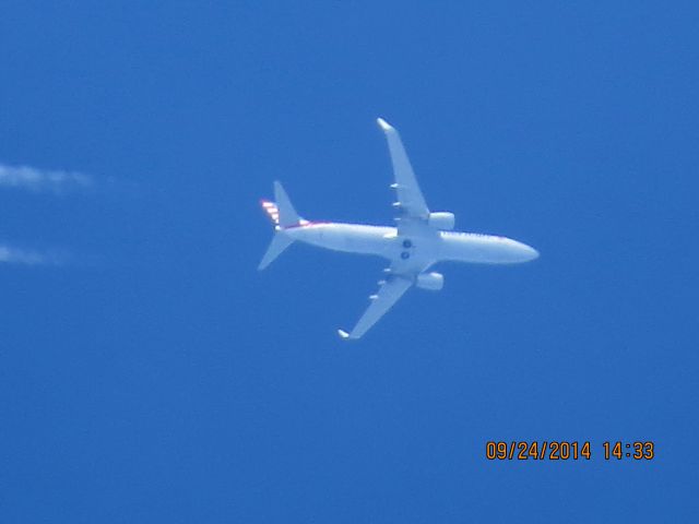 Boeing 737-800 (N825NN) - American Airlines flight 76 from LAX to IAD over Baxter Springs Kansas at 37,000 feet.