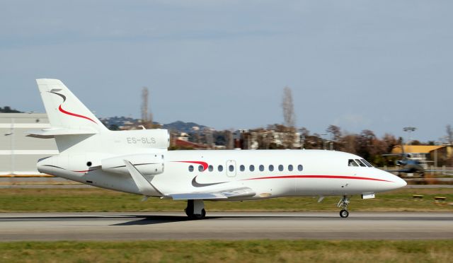 Dassault Falcon 900 (ES-SLS)