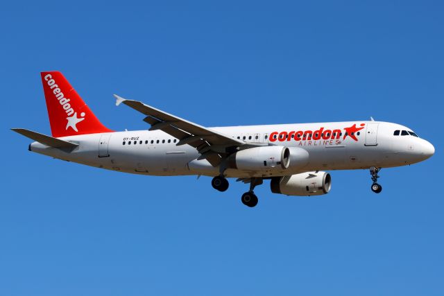 Airbus A320 (OY-RUZ)