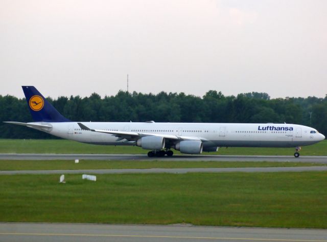 Airbus A340-600 (D-AIHL)