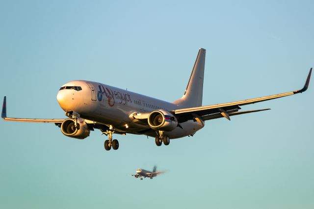 Boeing 737-800 (OM-GTE)