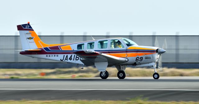 JA4169 — - Beechcraft 36 Bonanzabr /Civil Aviation College(MIYAZAKI.JPN)br /独立行政法人 航空大学校