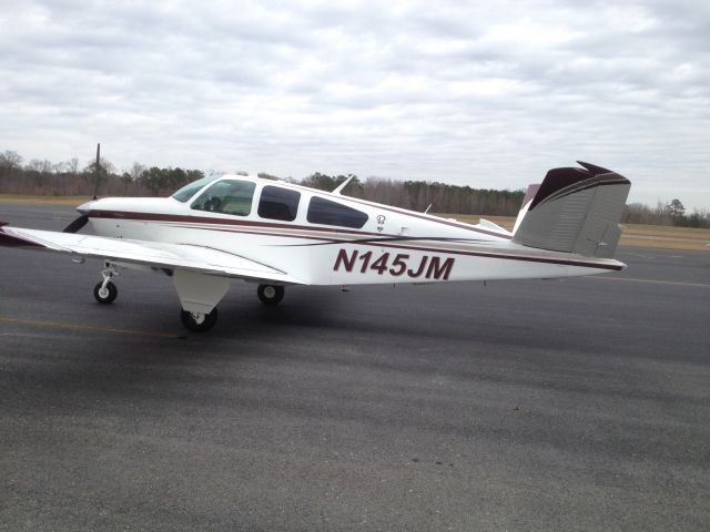 Beechcraft 35 Bonanza (N145JM)