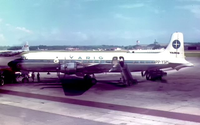 Douglas DC-6 (PP-YSM)