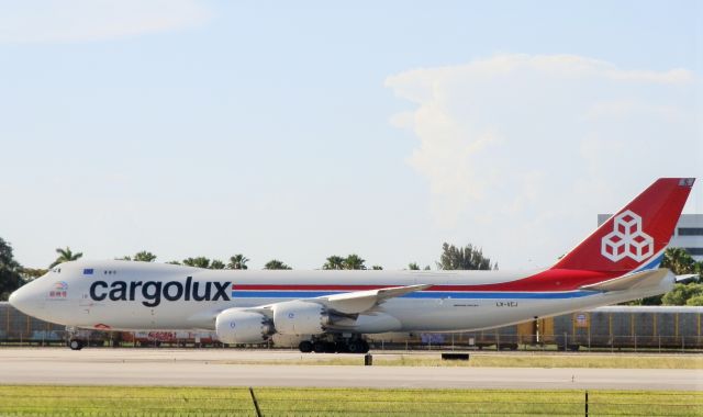 BOEING 747-8 (LX-VCJ)