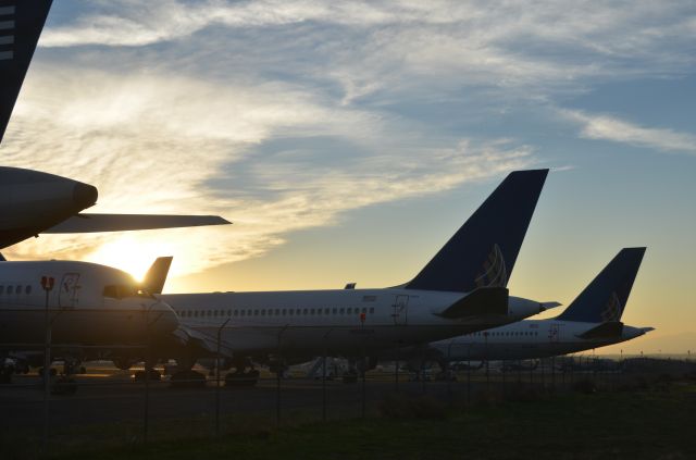 Boeing 757-200 (N552UA) - Taken 17 Feb 2018