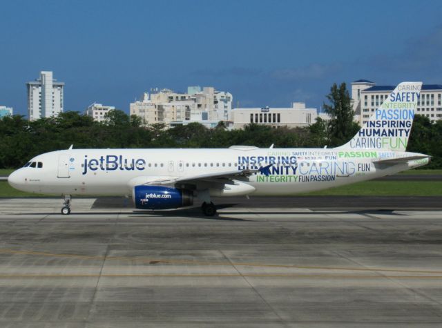 Airbus A320 (N598JB)