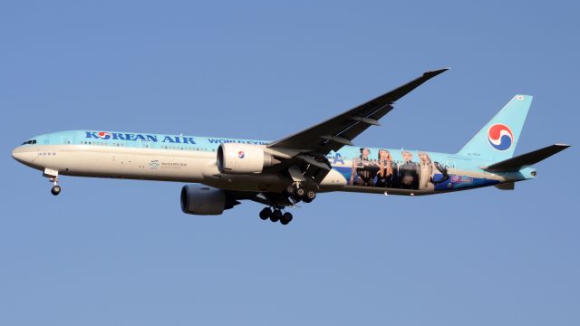 BOEING 777-300ER (HL7204) - World Expo 2030 (BLɅϽKPIИK) livery, Sep 25, 2023