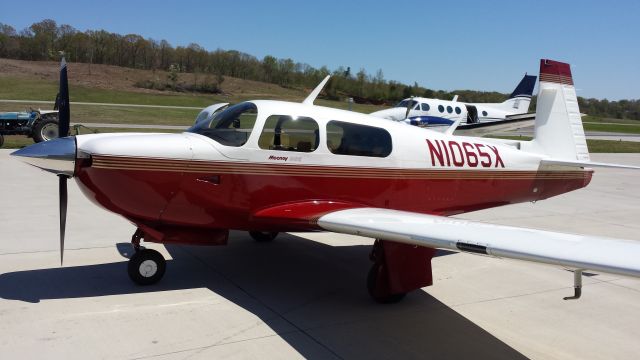 Mooney M-20 (N1065X)