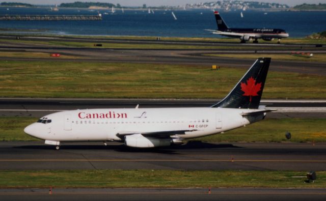 Boeing 737-200 (C-GFCP)