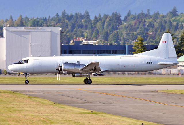 Bombardier Global Express (C-FKFS) - One of the rare stretched CV580 freighter.