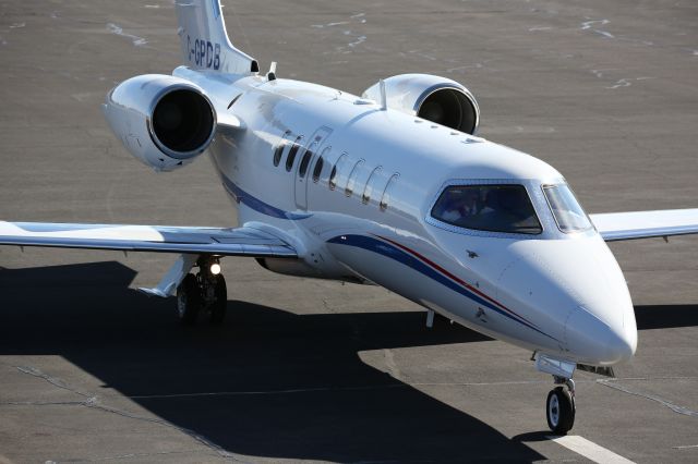 Learjet 45 (C-GPDB)