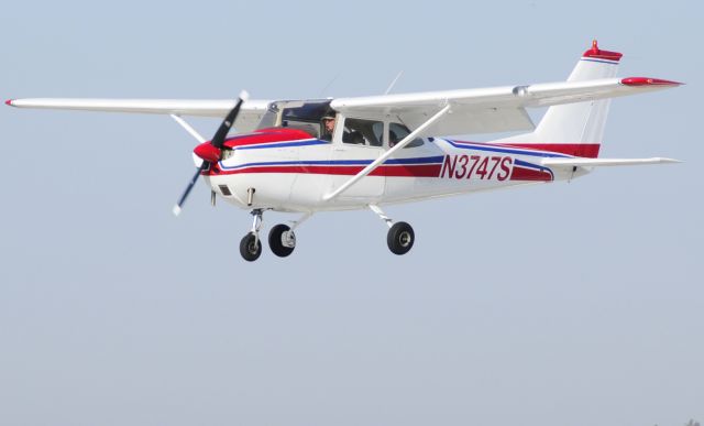 N3747S — - CESSNA 172E Landing at Merced Regional Airports 2011 Young Eagles