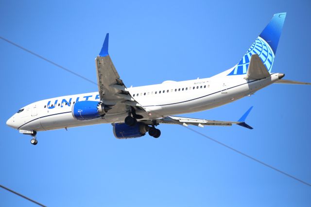 Boeing 737 MAX 8 (N37278)