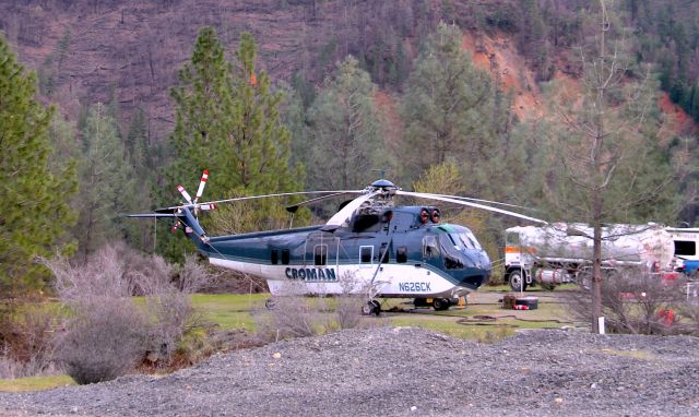 Sikorsky Sea King (N626CK) - Off Airport - Pollard Flat, CA Old US 99 and I-5 north of Lakehead,CA . CROMAN whirylbird on a private LZ working for either Union Pacific helping clear all of the trees downed in the Feb 13, 2019 heavy snow storm or working clearing trees from the Delta Fire 2019 just south of this area and up in the hills you can see the burn scar from that massive fire. The Sacramento river and Union Pacific tracks are directly behind and below this helicopter about 150ft. L to R flow to Redding, CA