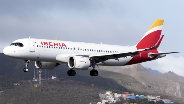 Airbus A320neo (EC-NDN)