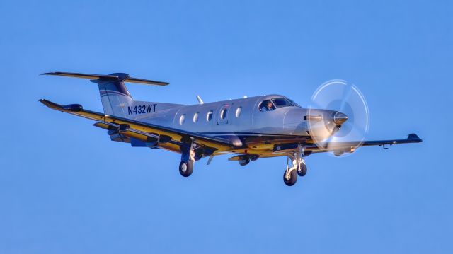 Pilatus PC-12 (N432WT)