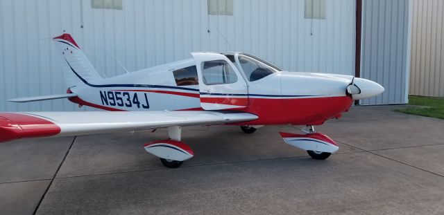 Piper Cherokee (N9534J)