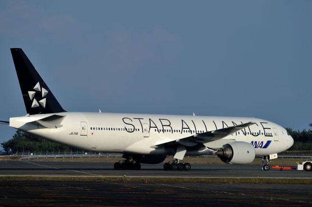 Boeing 777-200 (JA711A)